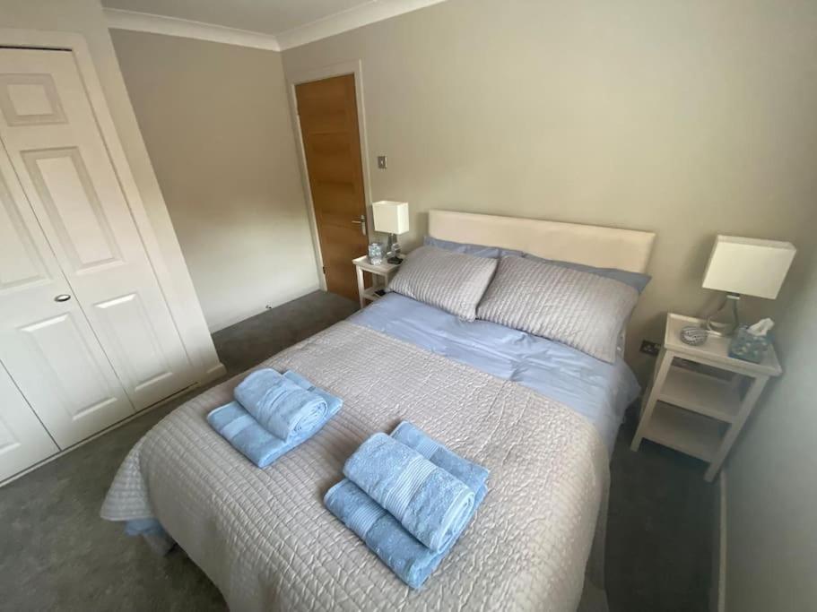 Beautiful 3 Bed Home In The Heart Of New Forest Hordle Exterior foto
