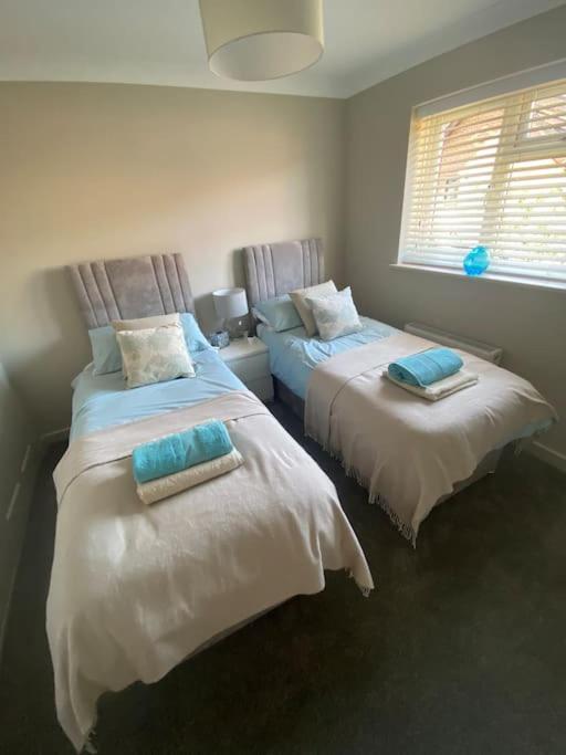 Beautiful 3 Bed Home In The Heart Of New Forest Hordle Exterior foto