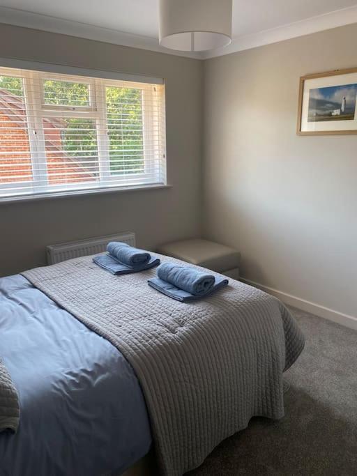 Beautiful 3 Bed Home In The Heart Of New Forest Hordle Exterior foto